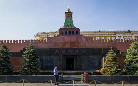 Мавзолей часы