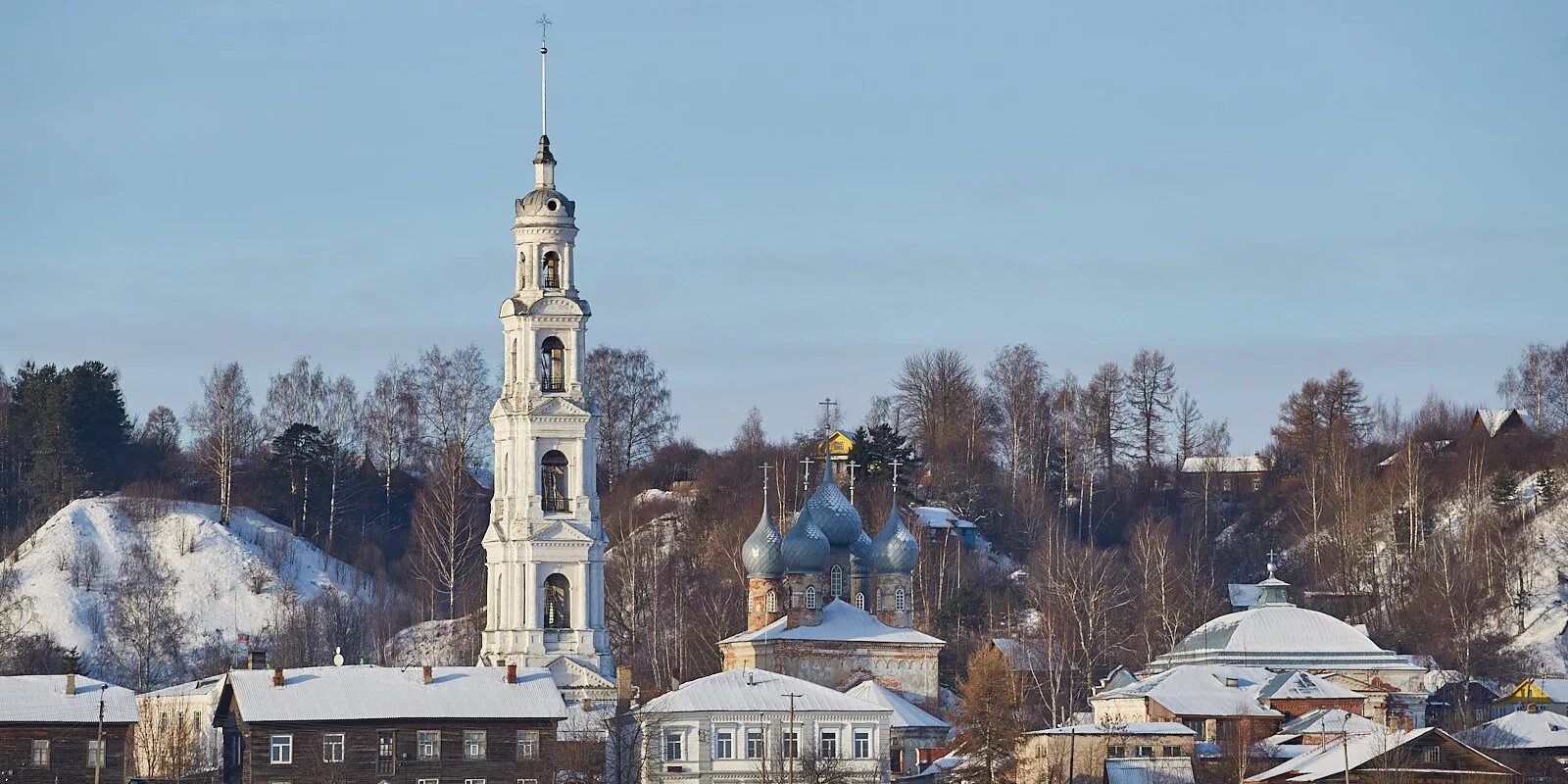 Сайт малые города ивановская область. Церковь зимой Юрьевец Ивановской области. Юрьевец Ивановской области зимой. Юрьевец колокольня. Зимний Юрьевец Ивановской области.