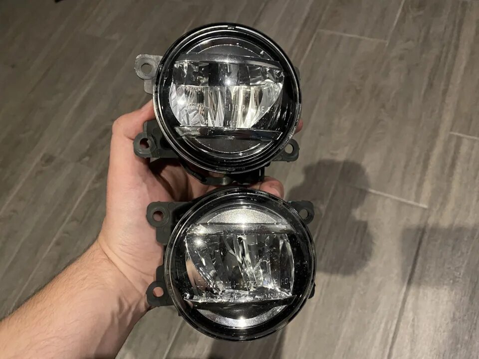 ПТФ Мицубиси Аутлендер 3. ПТФ led Mitsubishi Outlander 3. Противотуманки на Mitsubishi Outlander 3. ПТФ Mitsubishi Pajero Sport 2020. Противотуманная фара mitsubishi outlander