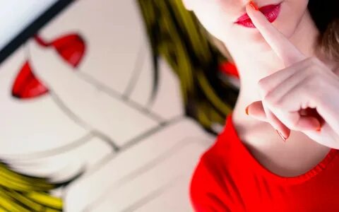 Девушка секретики