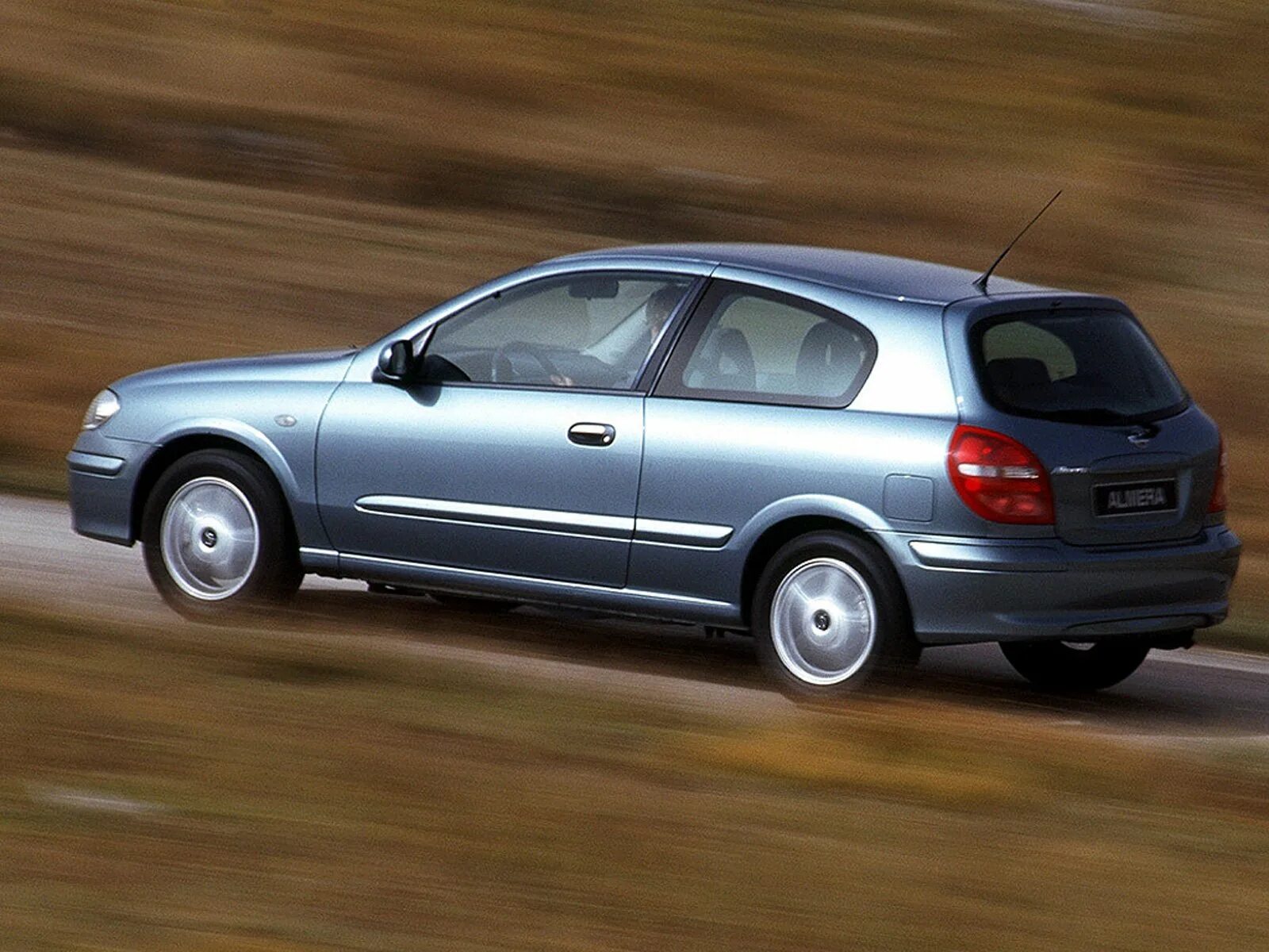 Nissan Almera n16 хэтчбек. Ниссан Альмера 2002 хэтчбек. Nissan Almera 2000. Ниссан Альмера n16 хэтчбек 3 двери. Ниссан альмера н16 хэтчбек купить