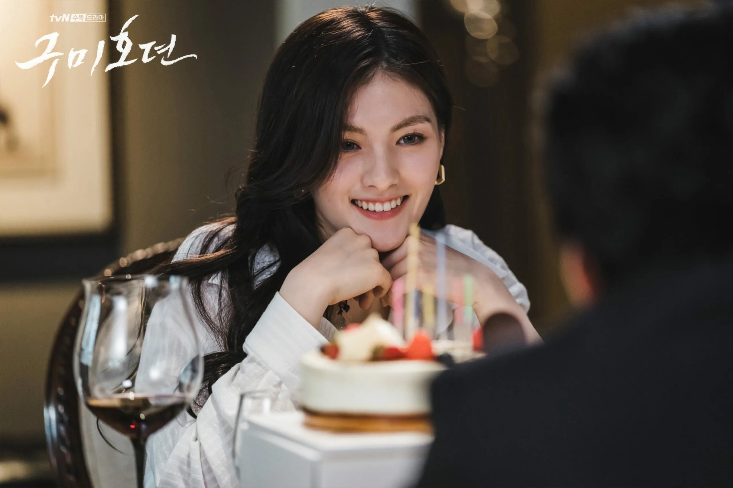 Брюс ли фильмография. Прическа брюса ли. Легенда о кумихо актеры 2020. Брюс ли цитаты в картинках. Брюс ли 1972.