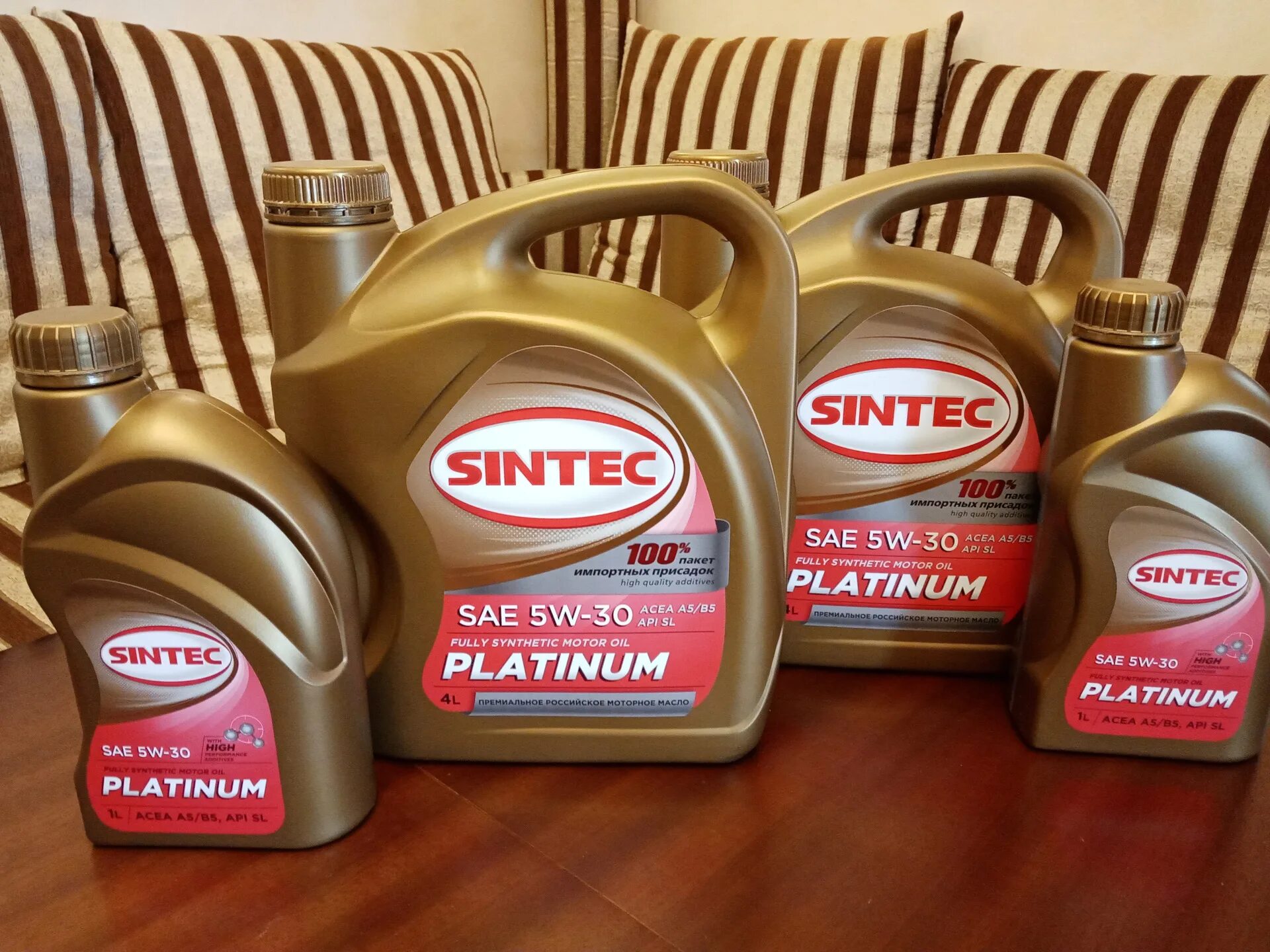 Подлинность синтек. Синтек 5w30. Масло Sintec 5w30. Масло моторное 5w30 Sintec Premium. Sintec Platinum 5w-40.