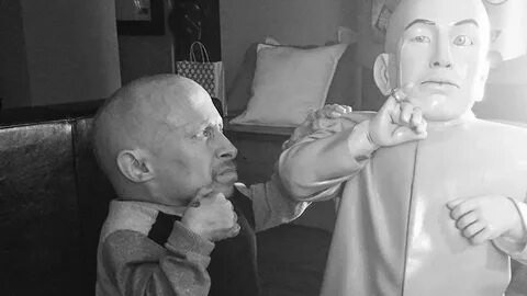 Slideshow verne troyer naked.