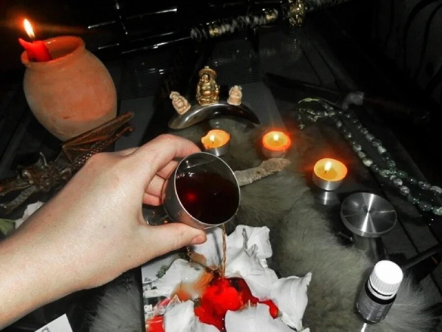Ритуал как понять. Обряд приворота. порча магия. ритуал снятия порчи.