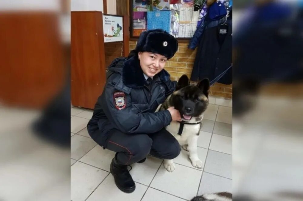Работница полиции на месте преступления