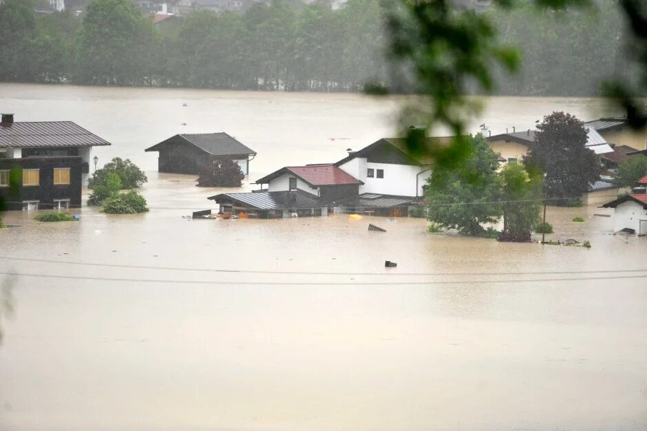 Катастрофическое затопление. Какие были наводнения. Наводнение в россии 2019 иркутск. Наводнения в россии. Потоп.