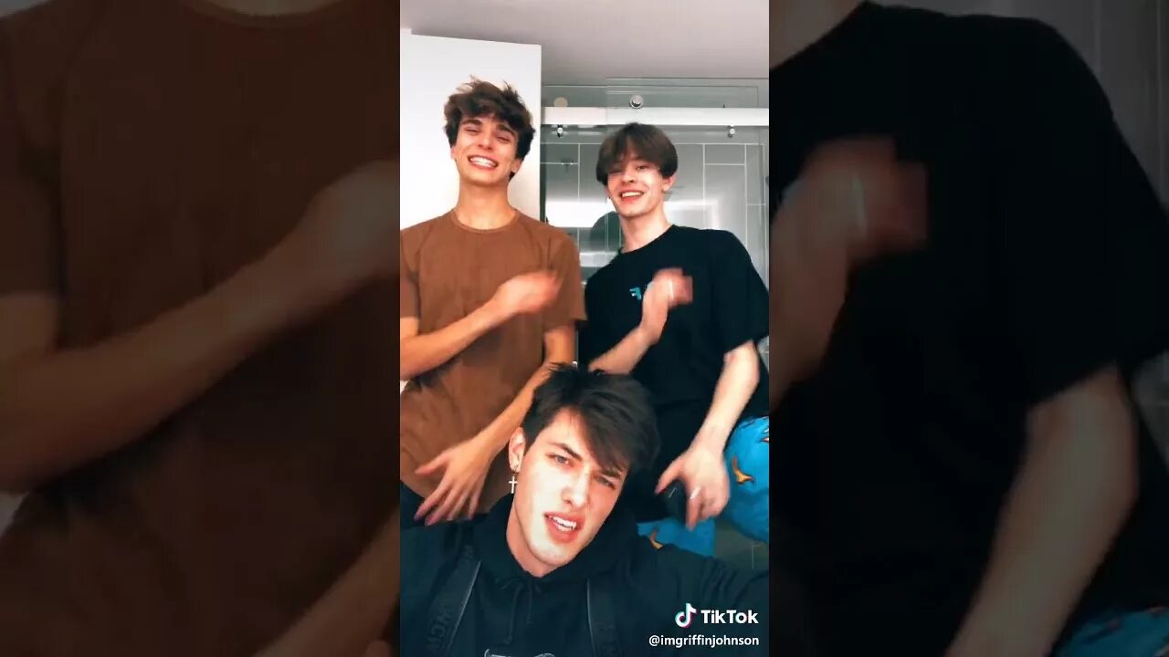 Boys tik tok bluge🍆. Tik tok guys. Hot guys tik tok. Tik tok guy. Tik tok guys.