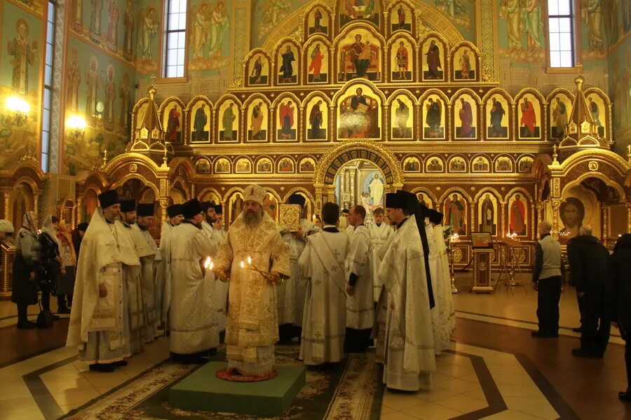 служба в церкви калининграде