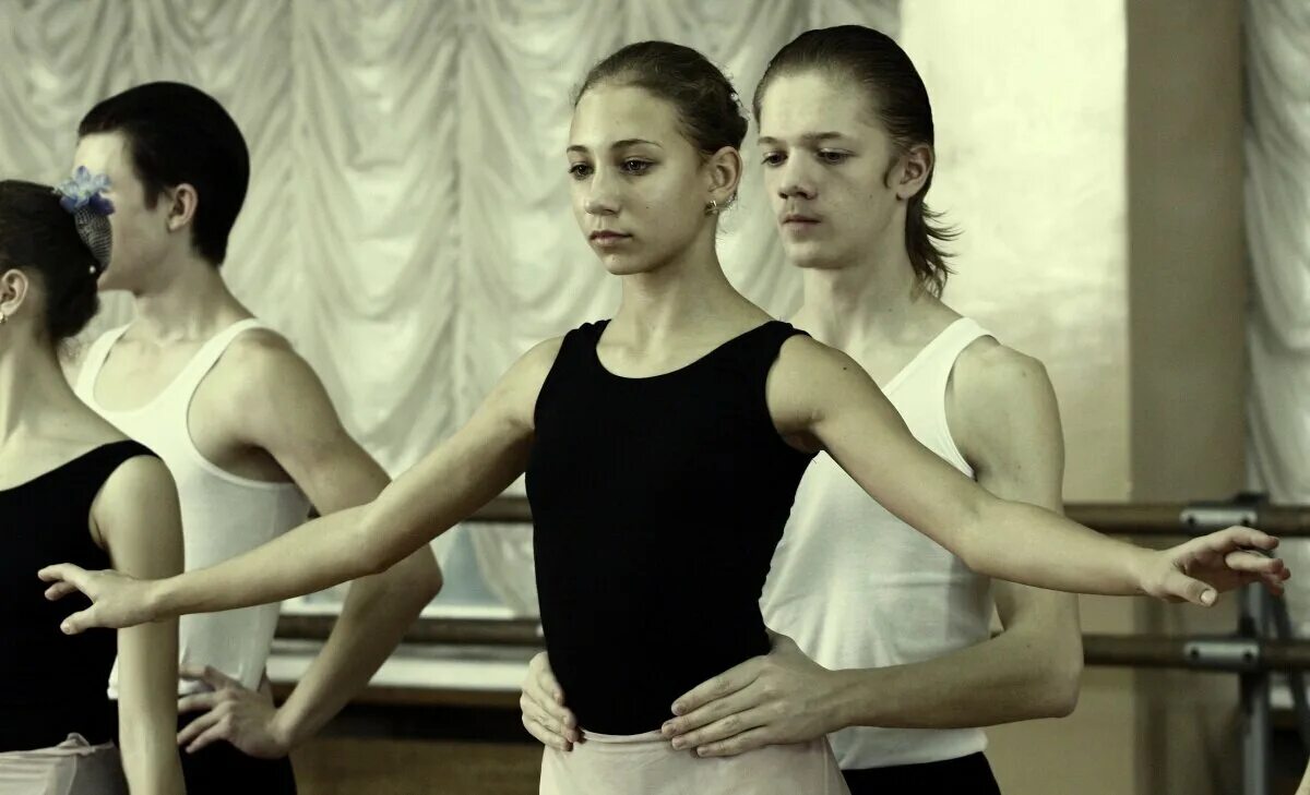 мой папа барышников суркова. мой папа - барышников (2011). мой папа - барышников (2011). мой папа папа барышников. кинокомпания новые люди.