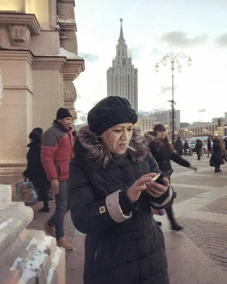 Москва люди. Жители Москвы. Москва жизнь простых людей. Уличная фотография Россия.