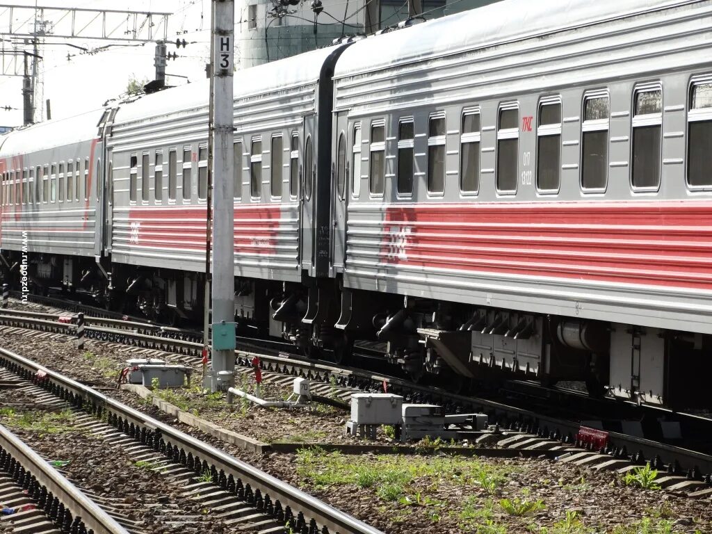 Саратов на поезде сколько часов. Поезд 339г Нижний Новгород Новороссийск. Поезд 339г Волгоград Новороссийск. Поезд Саратов Волгоград. Вагон поезда Саратов.