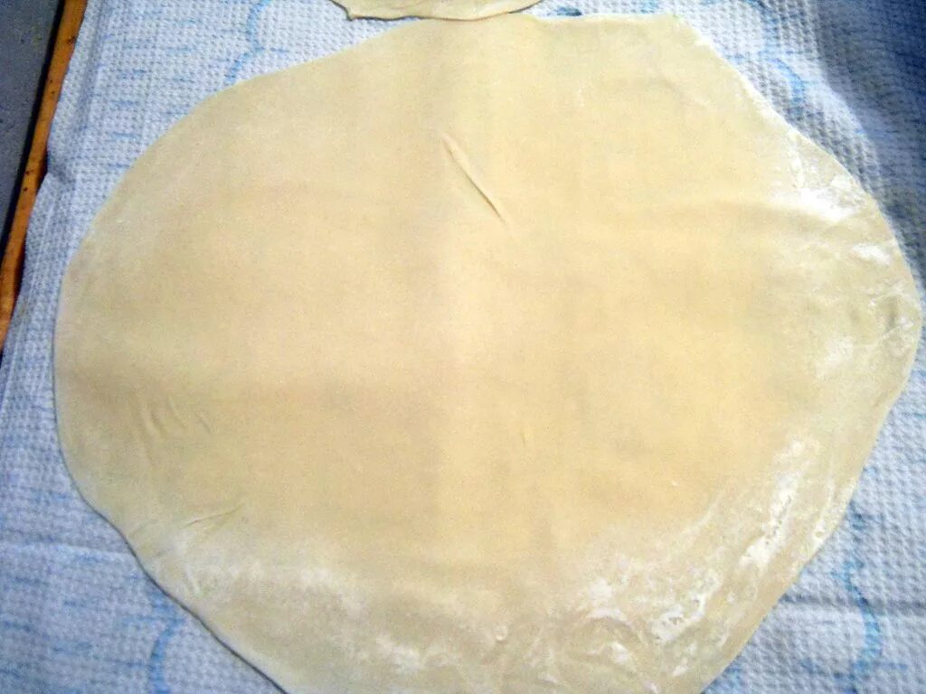 Сочни для бешбармака. Бешбармак тесто. Сочни для бешбармака. Бешбармак тесто. Лепешки для бешбармака.