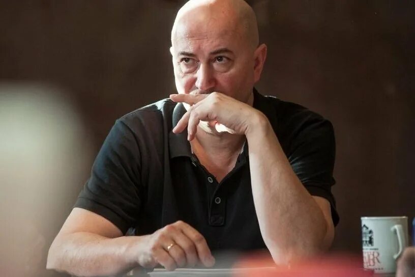 москва главный режиссер театра