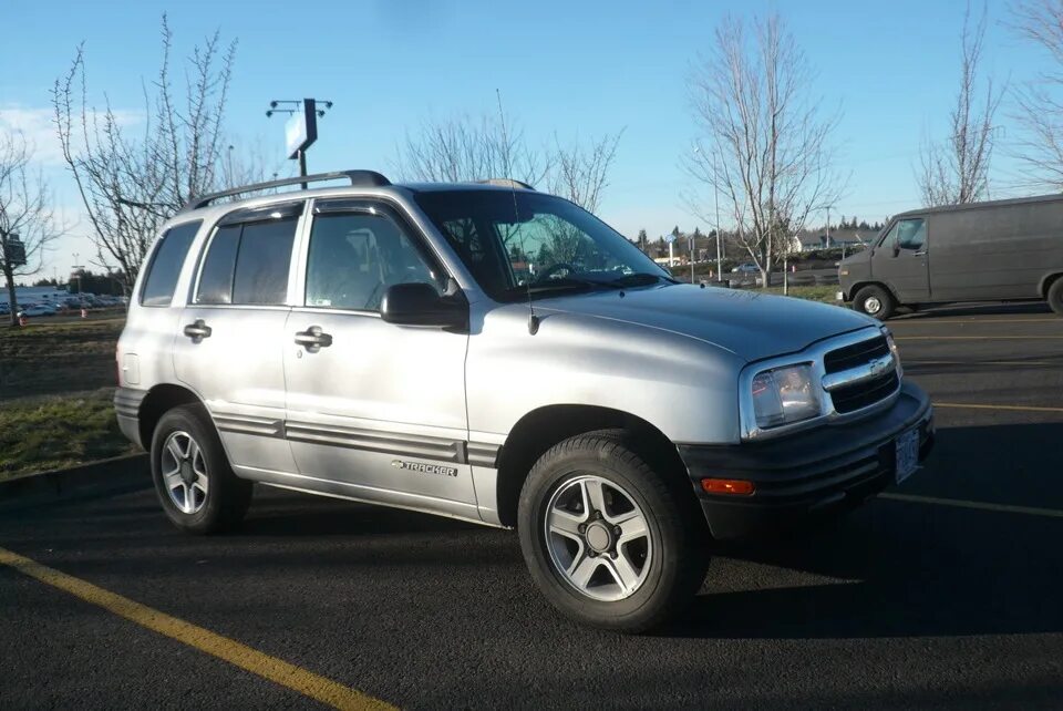 Шевроле трекер 2003 года. Chevrolet tracker 2003 2. Chevrolet tracker 2003 xlt sport. Шевроле трекер 2003 года. Шевроле трекер 2001.