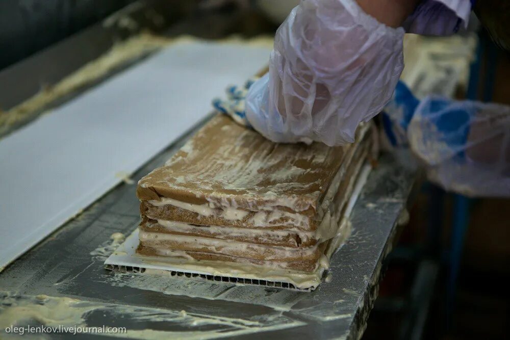 Как делают белевскую пастилу. Как делают белевскую пастилу. Белев пастила завод. Как делают белевскую пастилу. Белёв завод белевская пастила.