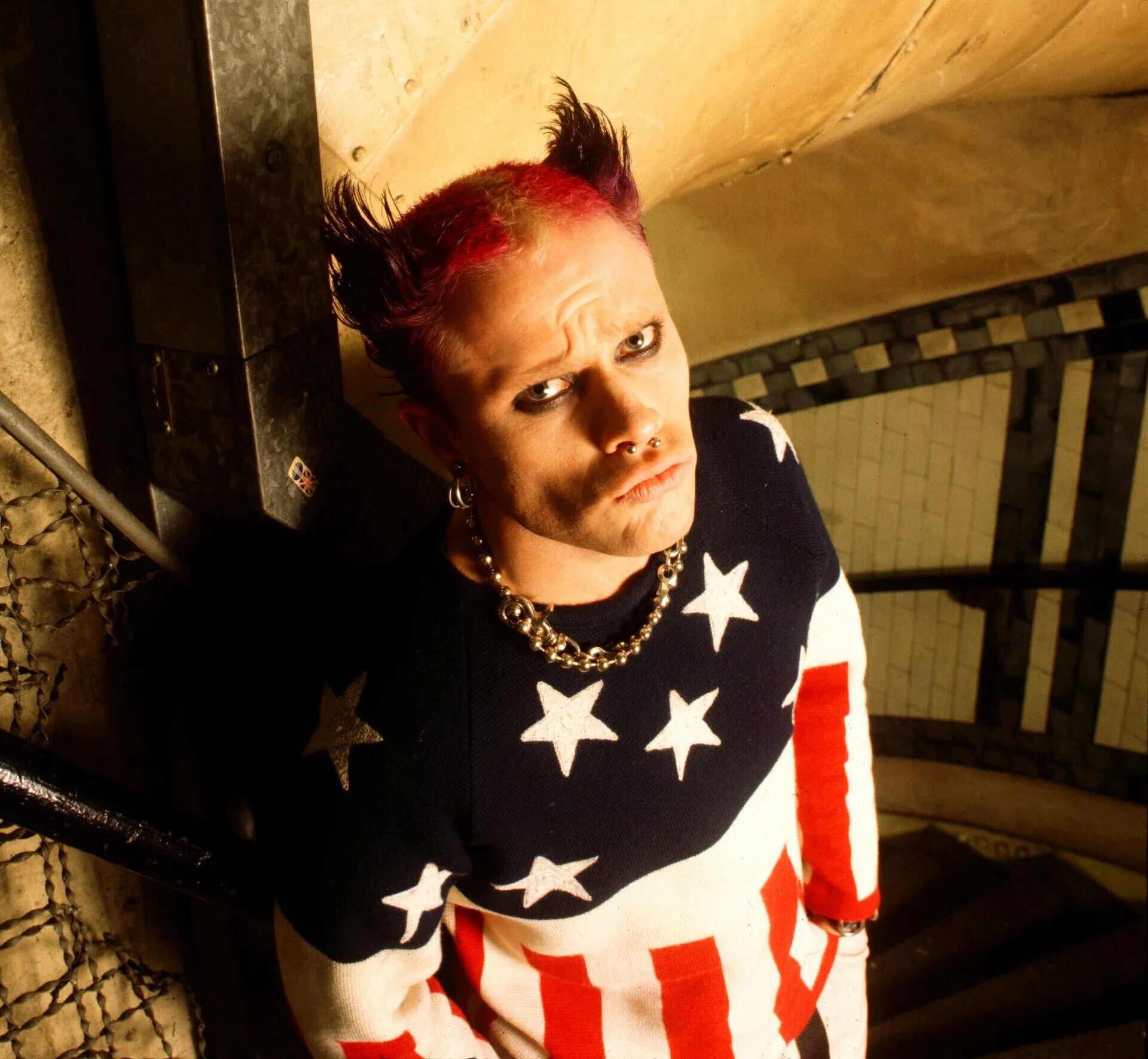 кит панк. кит панк. Post punk drum kit. Prodigy солист. хэллоу китти черная эстетика.