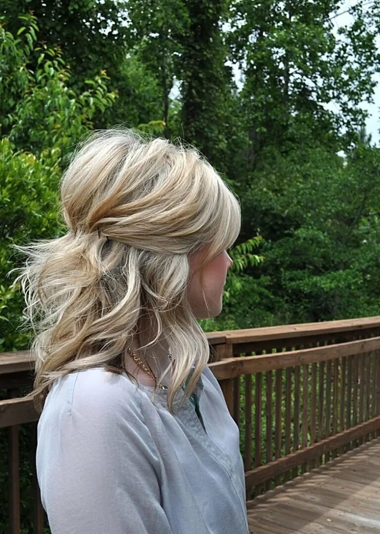 Блондинка со спины. Олеся ярощук. Девушки со средними волосами. Блондинка со спины. Блондинки со спины со средними волосами.