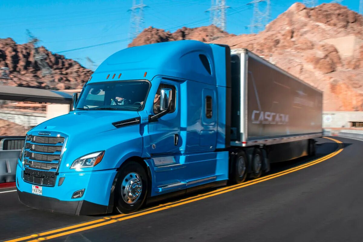 Фуру 2019. Фредлайнер каскадия. трак freightliner cascadia. тягач freightliner cascadia. грузовик fredliner cascadia 2019.