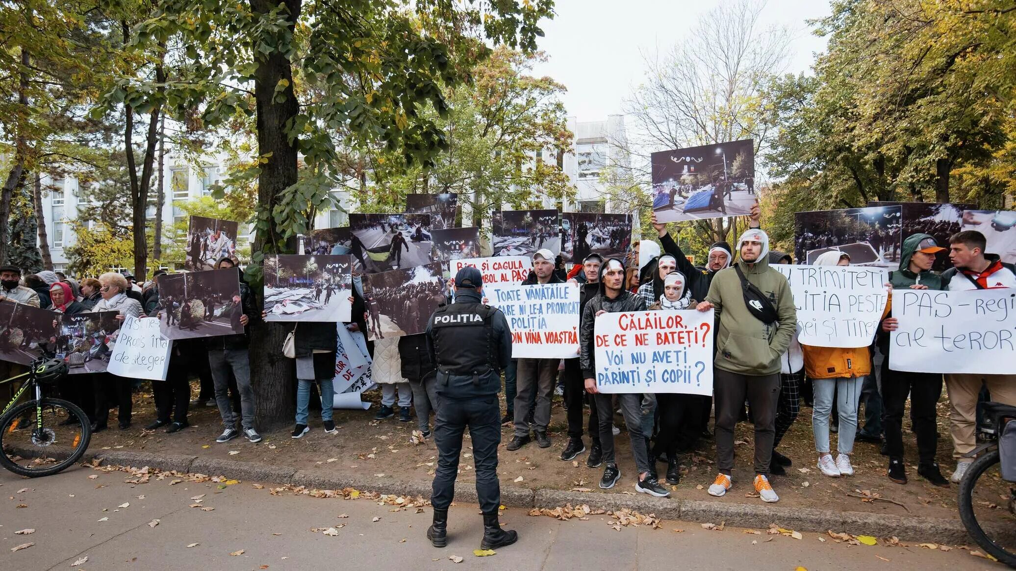 Кишинев протесты. Митинг в Кишиневе. Политический протест. Кишинев акция протеста.