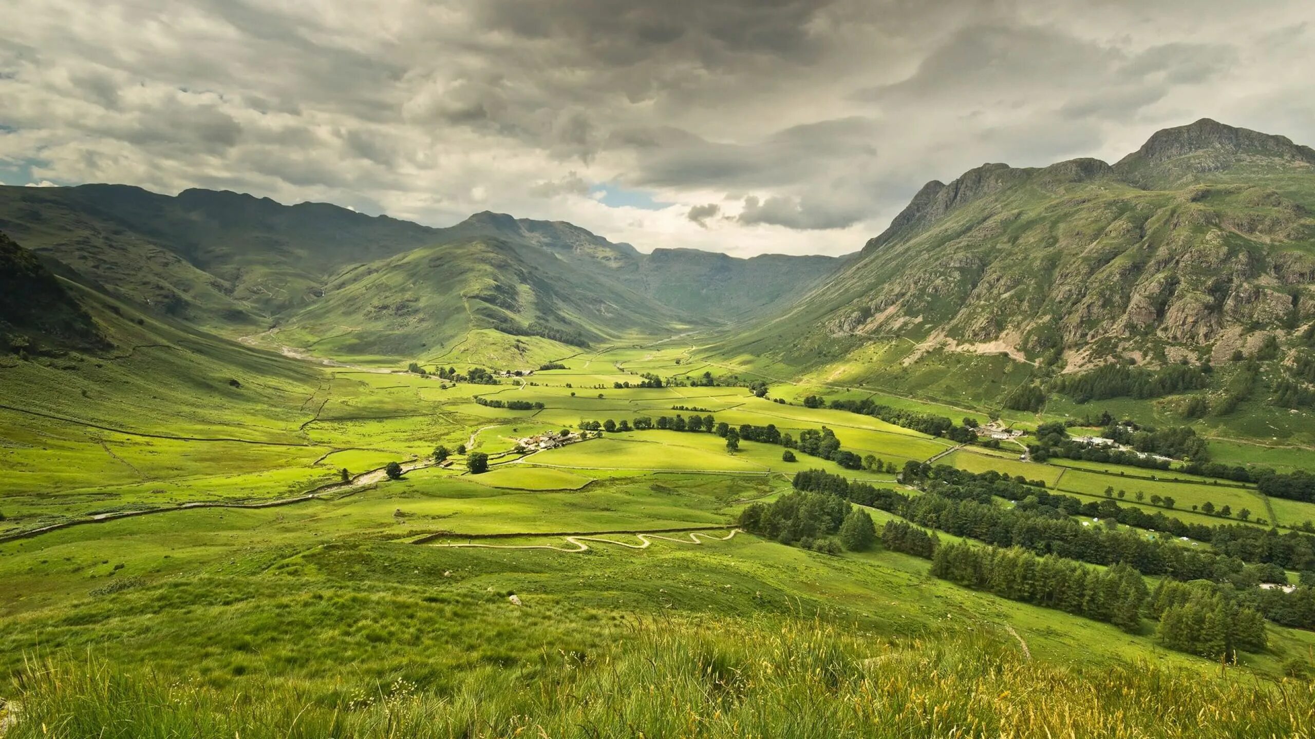 Z view. Долина Jalapa Valley. Предгорный ландшафт Грузия. Равнины Грузии. Алазанская Долина гора предгорье равнина.