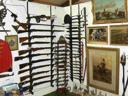 Землянка антикварный магазин