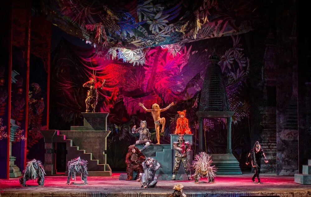 Театр терезы дуровой на серпуховке. Театр терезы дуровой театриум на серпуховке. Зал театра на серпуховке терезы дуровой. Театриум на серпуховке. Театр терезы дуровой.