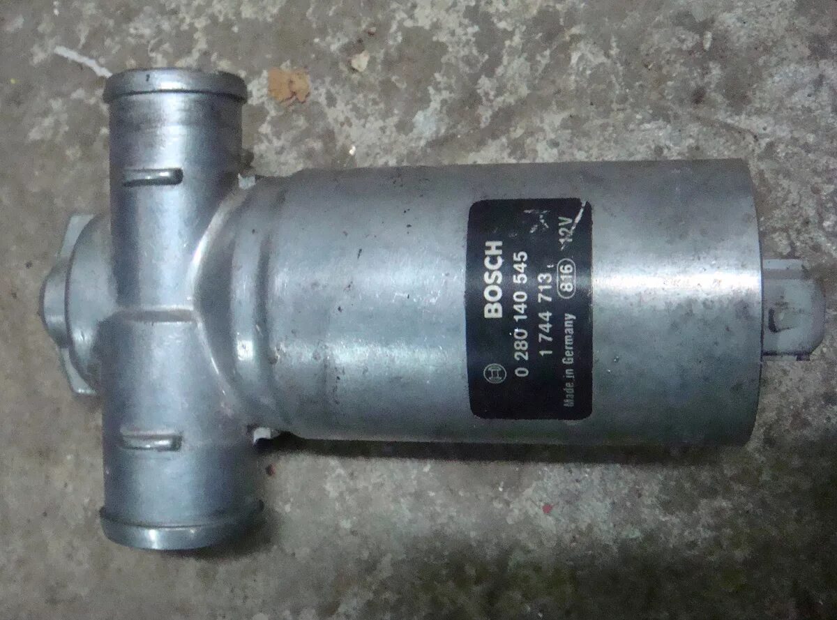 Регулятор холостого хода bmw m62b46. Датчик холостого хода бмв е36. Датчик холостого хода е34. Регулятор холостого хода бмв. Регулятор холостого хода е34.