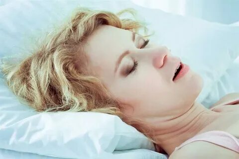 Потеешь ночью причины женщина после 50