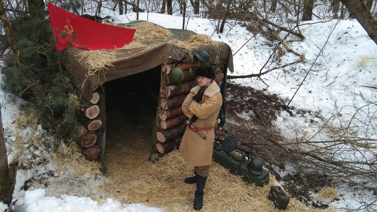 Курск блиндаж. Партизанская землянка. партизанский блиндаж.