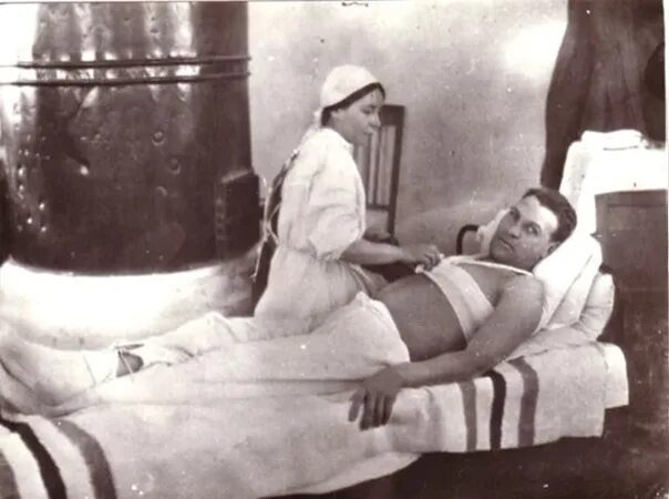 Эвакуационный госпиталь 2386. Раненые бойцы лежат в госпитале. Фронтовой госпиталь 1941. Фронтовой госпиталь 1941. Лежит в военном госпитале казани контужен.