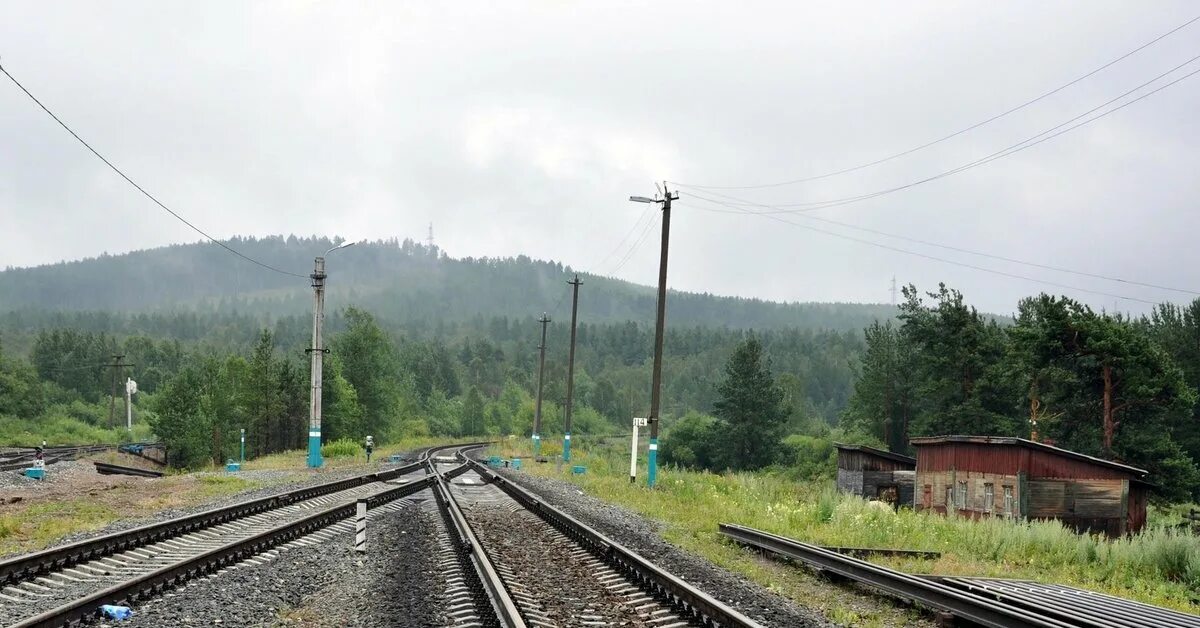 Ст верхняя. Жд вокзал вельск. Оранж стил верхний уфалей фото. Мотриса д1-003. Большой токмак запорожская область.