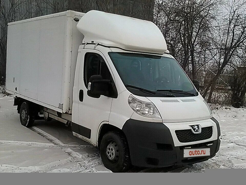 Боксер грузоподъемность. Пежо боксер 2012. Peugeot Boxer будка. Пежо боксер фургон грузоподъемность. Пежо боксер 2012 кузов.