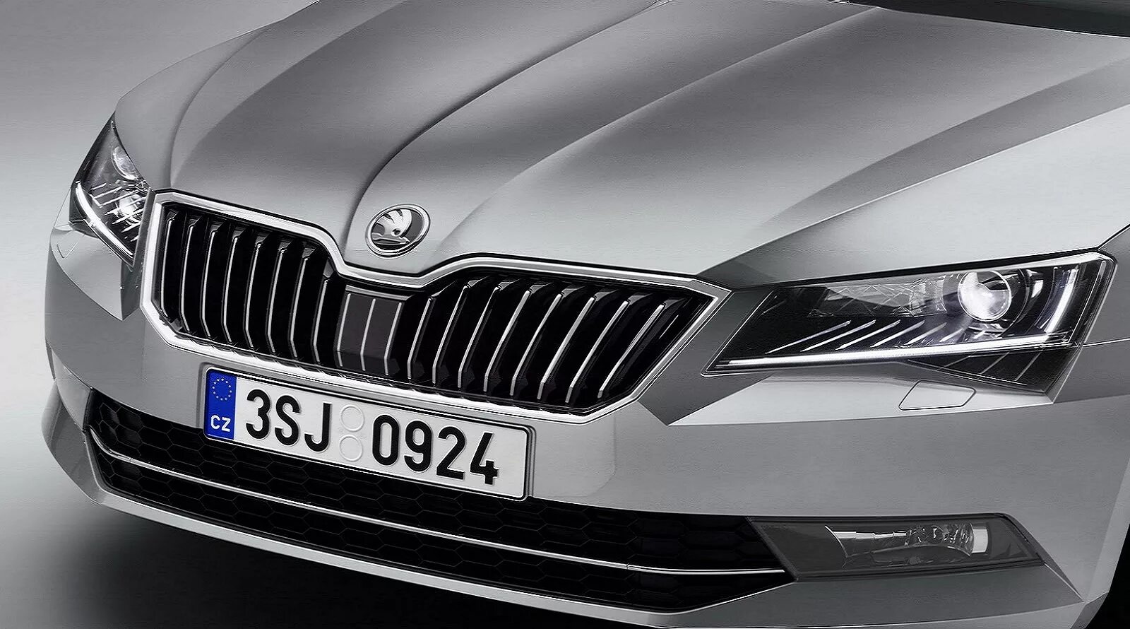 Bmw x1 и шкода кодиак. Skoda fabia sport. Skoda kodiaq dynamic. Skoda fabia combi scoutline. Škoda fabia combi scoutline.