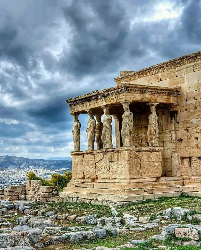 Как называется храм богини афины. Храм Афины. Храм Богини Афины. Греция Родос Акрополь. Храм в Афинах храм в Афинах.