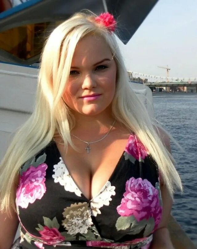 Busty russians girls. S. Танечка сигалёва. Busty russians girls. Витязево женщины.