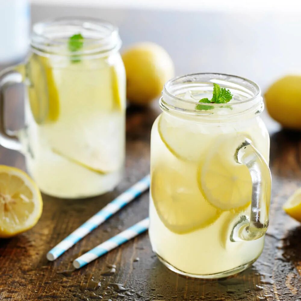 Lynchburg Lemonade. Лимонад лимон. Лимонная вода. Домашний лимонад имбирный. Вода с лимоном домашний рецепт