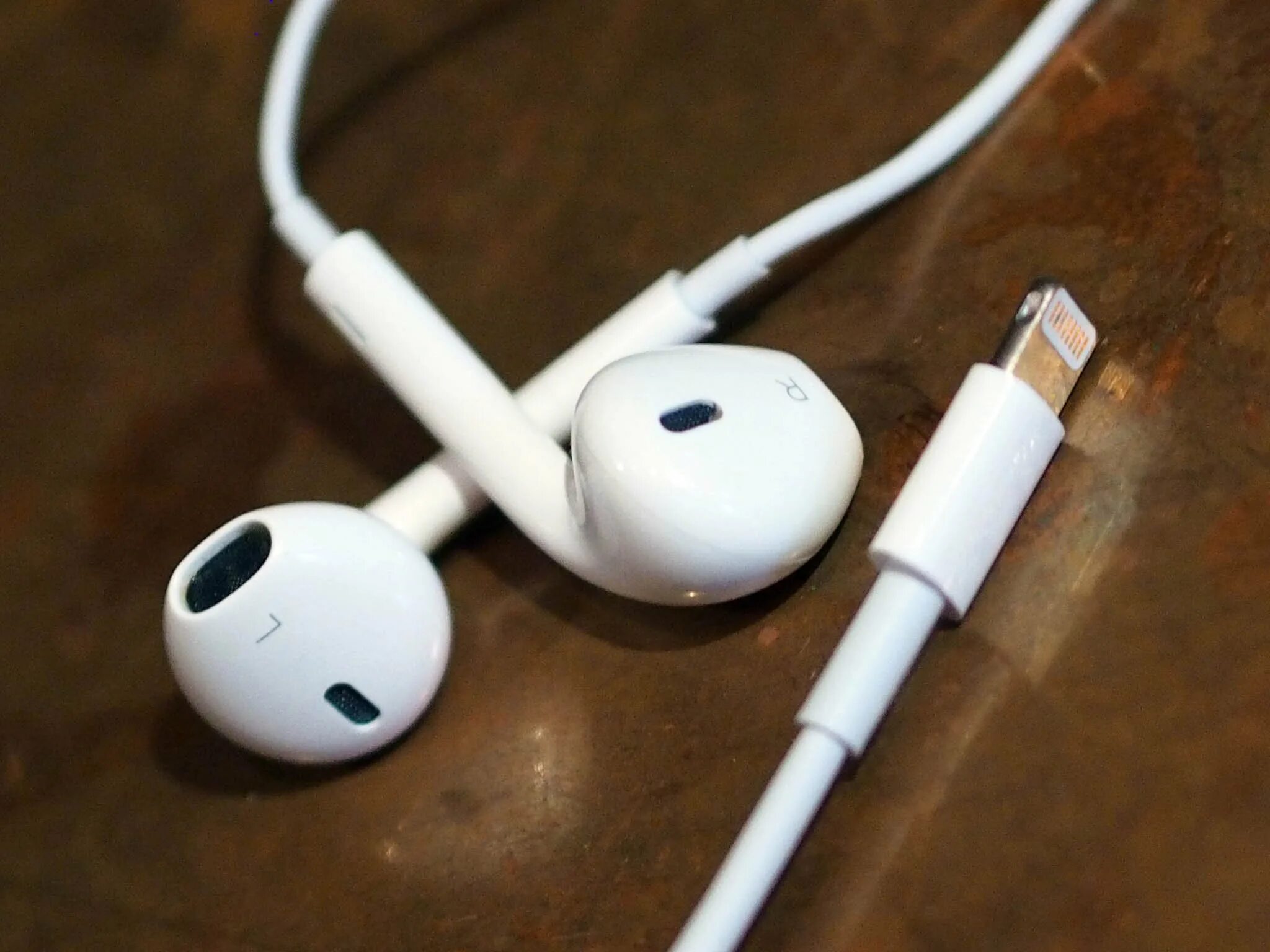 Наушники Apple Earpods с разъёмом Lightning. Наушники аирподс Лайтнинг. Наушники Apple наушники iphone 7 Original (Earpods Lightning). Лайтнинг наушники iphone. Наушники lightning iphone