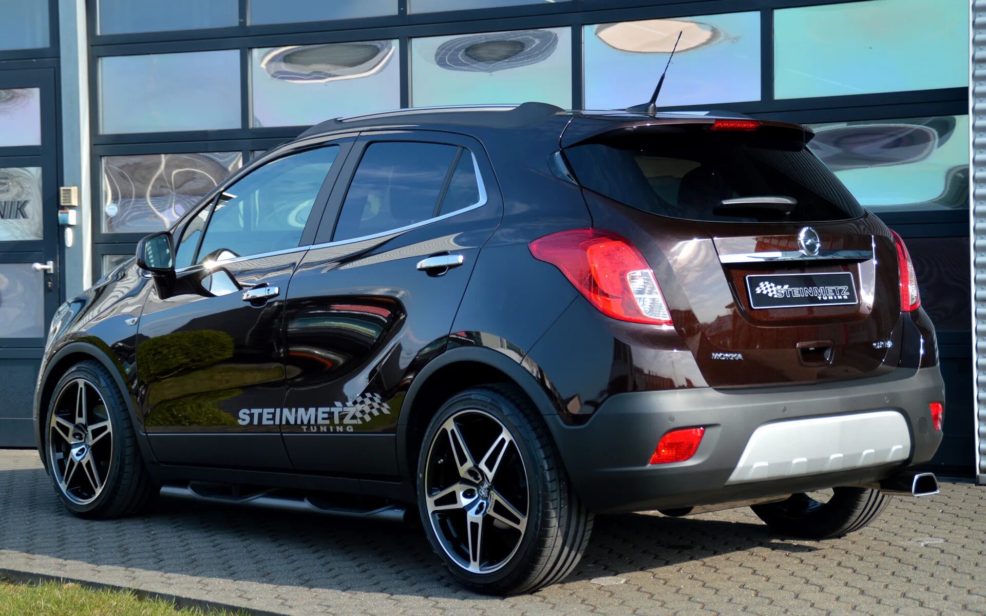 Opel mokka opc спойлер. Opel mokka tuning. Опель мокка обвес opc. Тюнинг опель мокки. Steinmetz opel tuning.