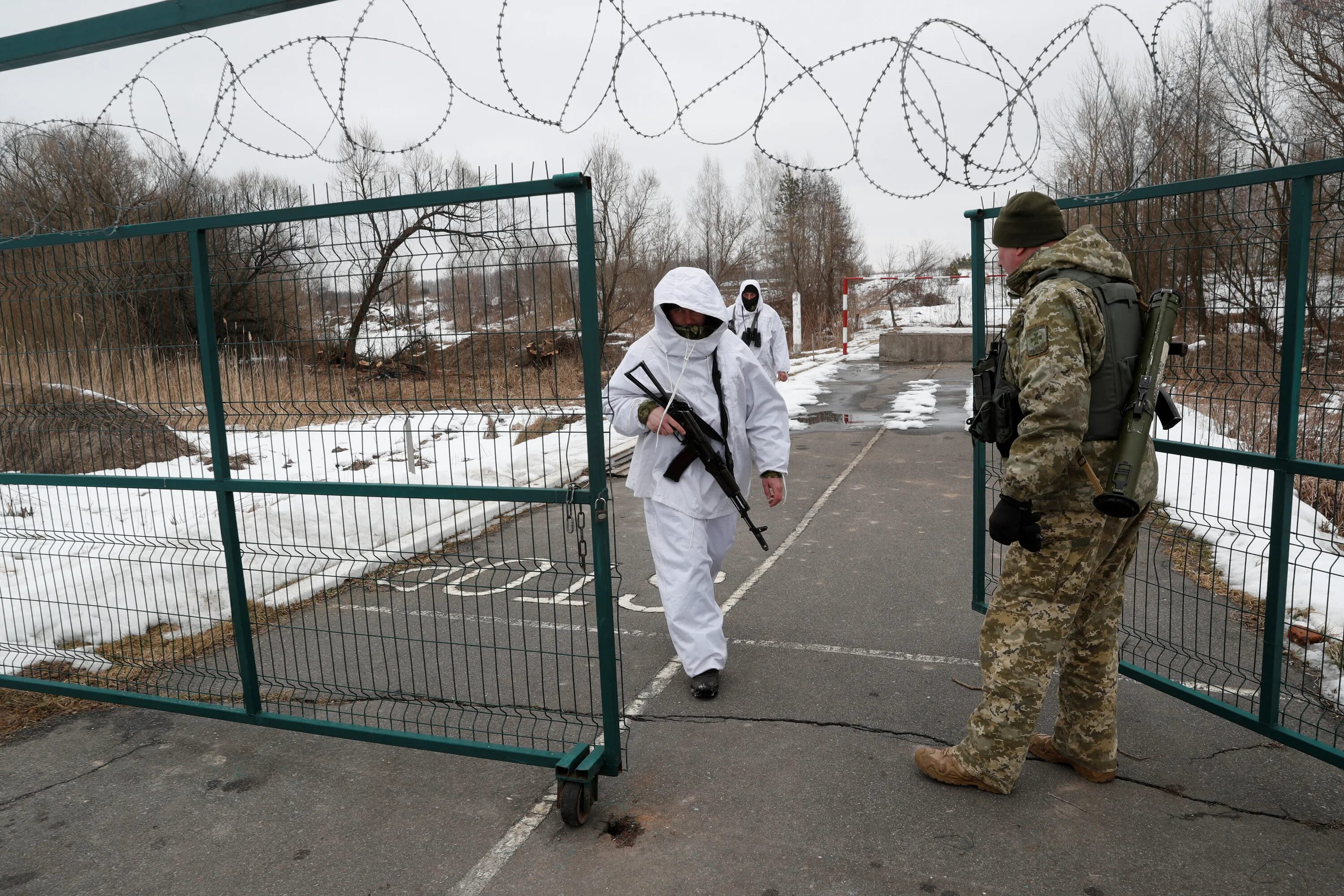 Российско-украинская граница. Границы Украины. Что происходит на грани. Русская граница с Украиной. Видео на границе с украиной