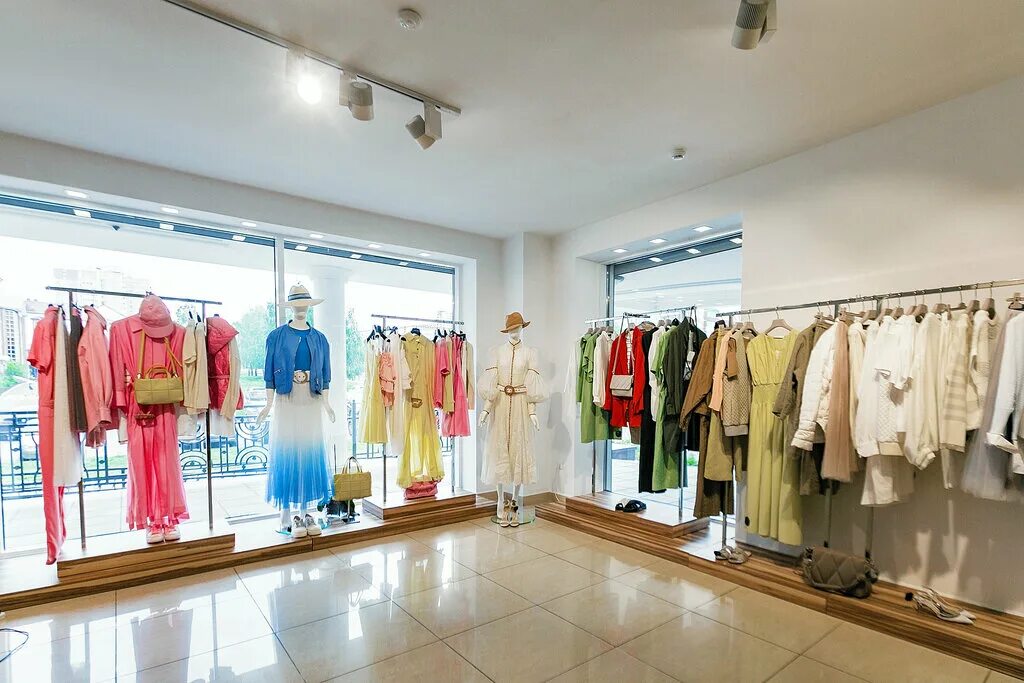 Персона магазин одежды. Бутик персона. Boutique челны. Сохо бутик набережные челны. Сохо бутик набережные челны.