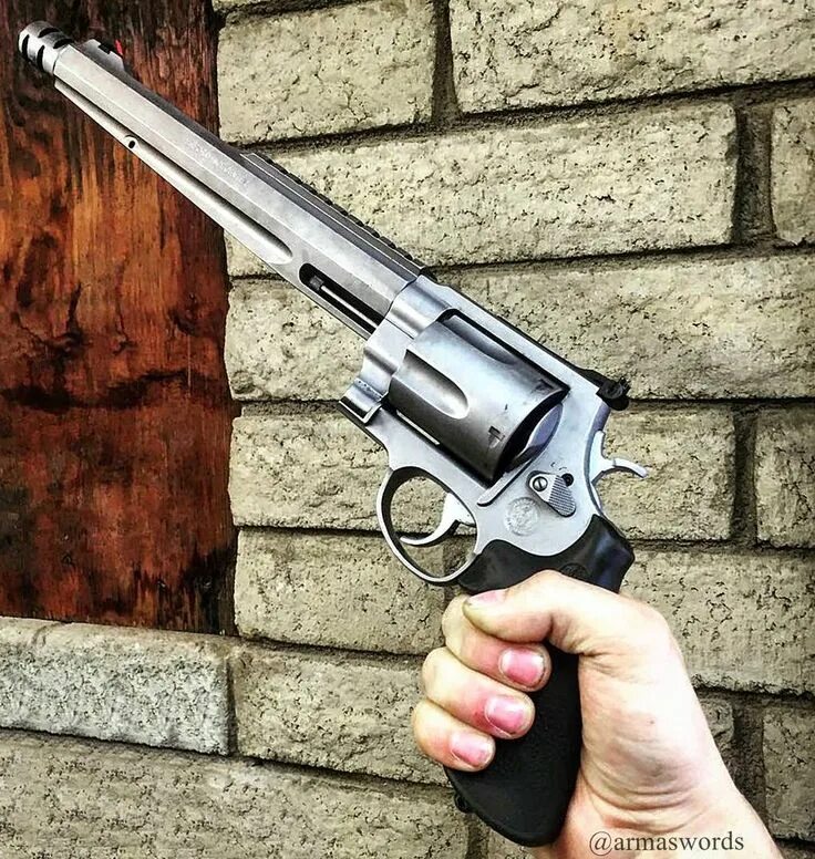 Калибр магнума. Smith & Wesson .500 s&w Magnum. Револьвер Smith Wesson 500. Смит-Вессон 500 Магнум. Револьвер Smith and Wesson Magnum-500.