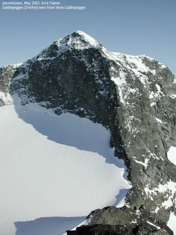 Самая высокая точка скандинавских гор. Гора Галлхепигген. Норвегия Галлхепигген. Галлхёпигген вершина. Самая высокая точка Норвегии.