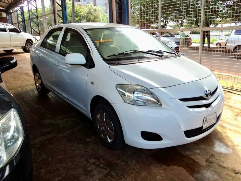 Тойота витц 2006. Тойота белта бледно-зелёная. Тойота белта 2010-2012. Toyota belta 2004. Toyota belta 2007.
