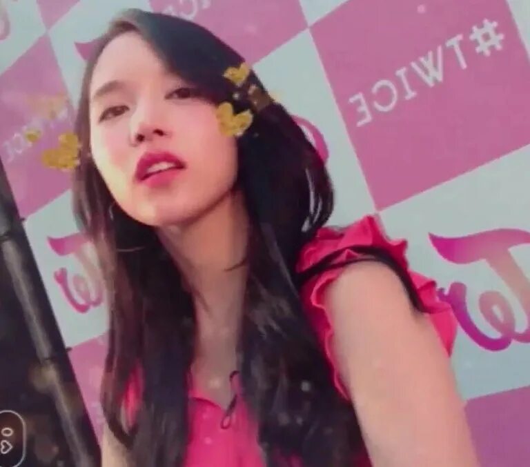 Underground idol by sana. Андеграунд айдол sana. Яой подземный идол сана. Название underground idols. Название underground idols.