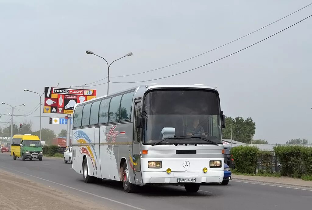 Астана алматы автобус. Mercedes-Benz o303-15rhd. Mercedes-Benz o 303 aftobus. MB o303-15rhd. Мерс 0303 Алматы.