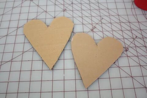 Поделки из картона сердечки