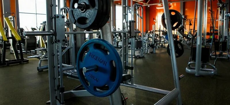 Спортзал на дальневосточном. Фитнес хаус санкт-петербург на дальневосточном. Бассейн на большевиков 7к. Олимп спортклуб спб дальневосточный. Фитнес на дальневосточном спб.