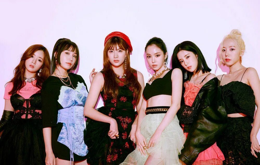 Apink. Боми апинк. Apink группа участницы имена. Apink группа участницы. Чорон a pink.