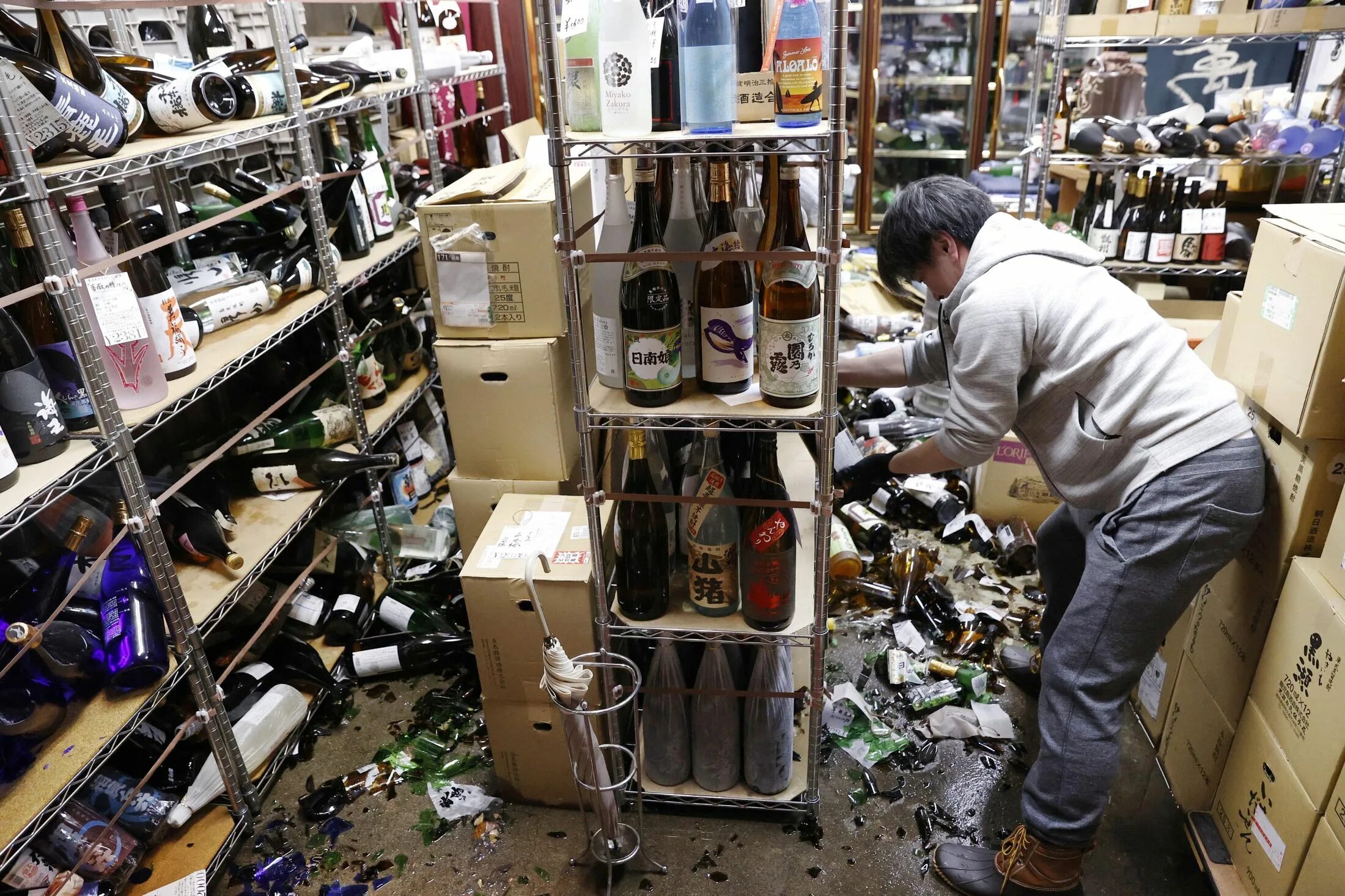 Япония землетрясение сегодня последние. Землетрясение в Токио 2011. Землетрясение в Японии 2021. Землетрясение в Японии 13 февраля 2021. Токио землетрясение 2021.